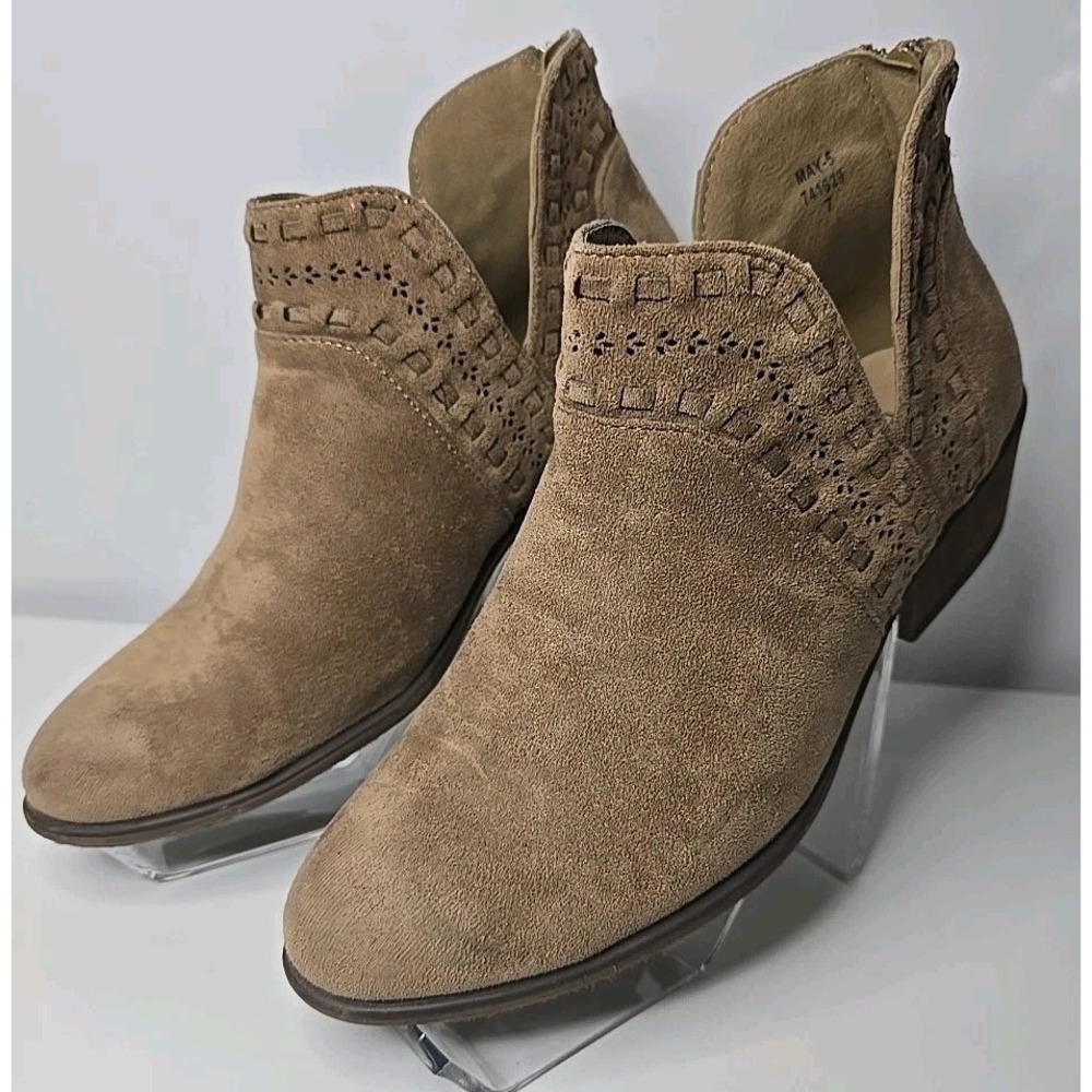 Pierre Dumas "May-5" Taupe Faux Suede‎ Ankle Boots Women's Size 7